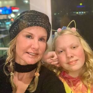 Meet your Posher, Lesley ann